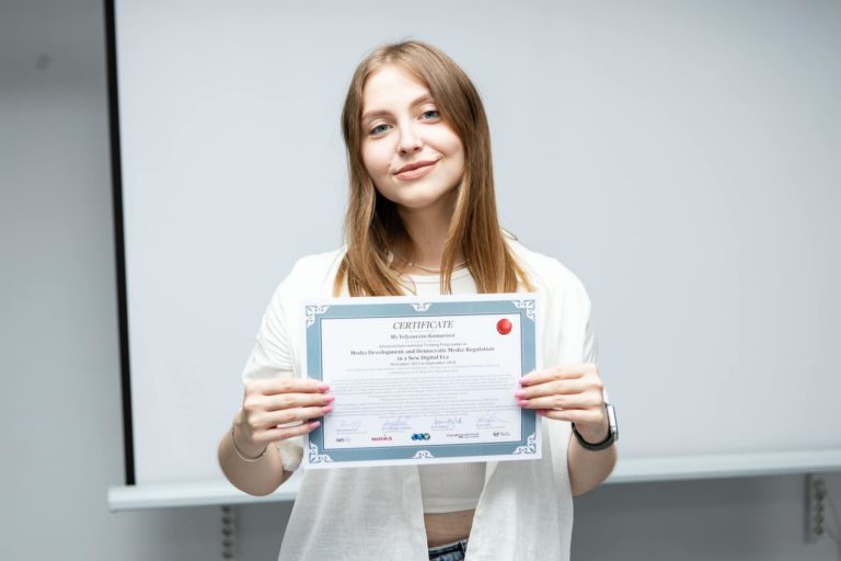 Congratulations to Elizabeth Komarova on completing the ITP Media Development Program!